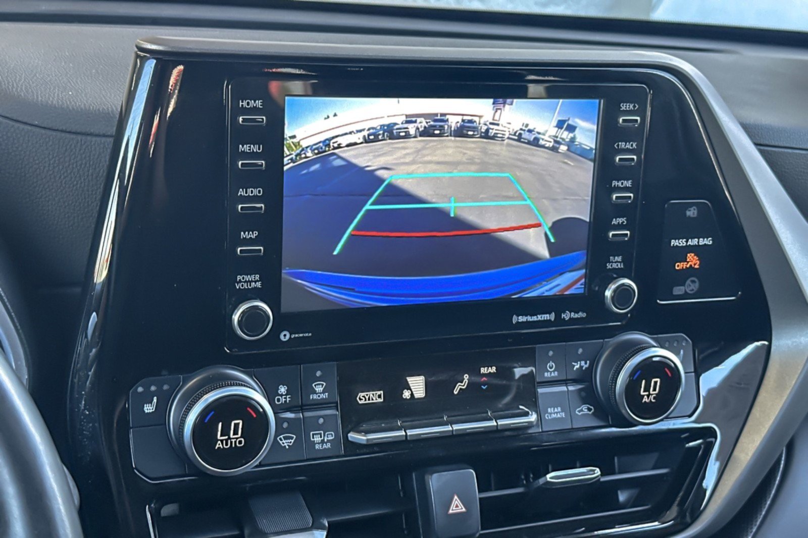 Certified 2022 Toyota Highlander XLE FWD image 20