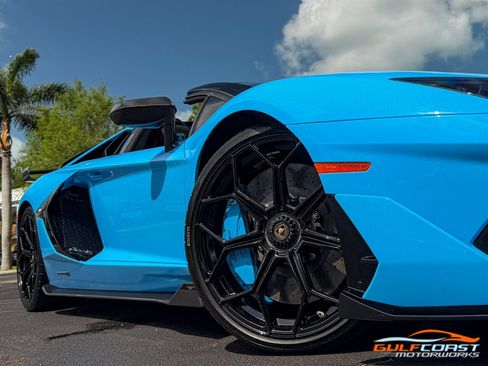Used 2021 Lamborghini Aventador SVJ AWD/4WD image 76