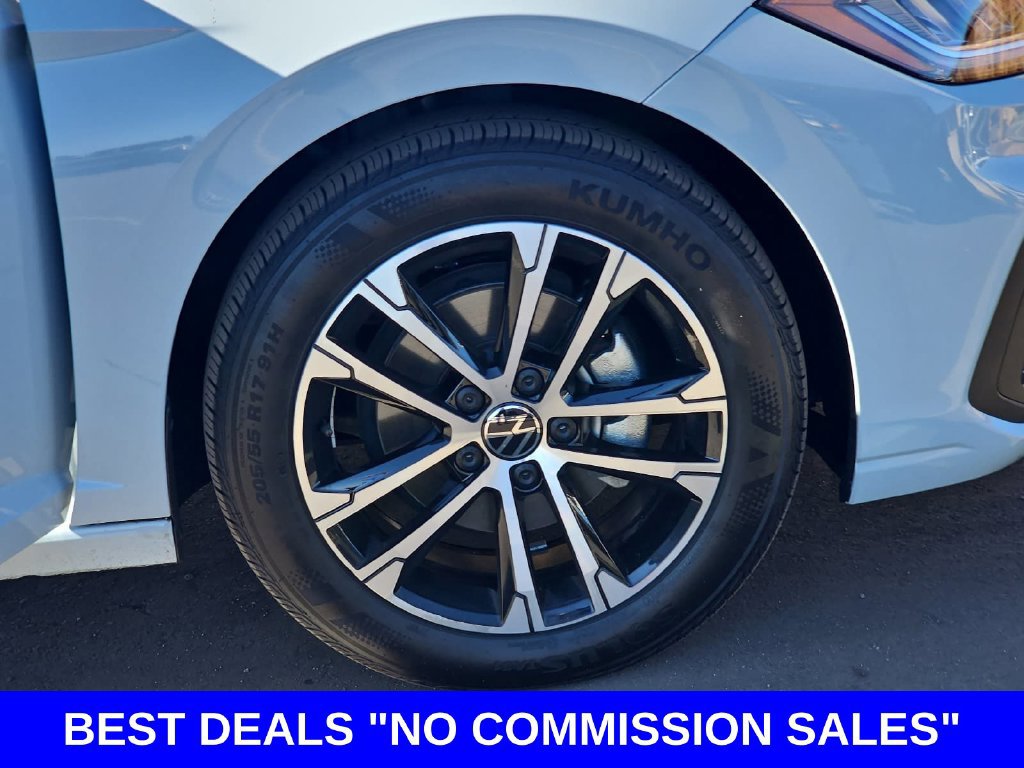 Used 2025 Volkswagen Jetta Sport FWD image 38