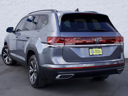 Used 2024 Volkswagen Atlas SE AWD/4WD image 6