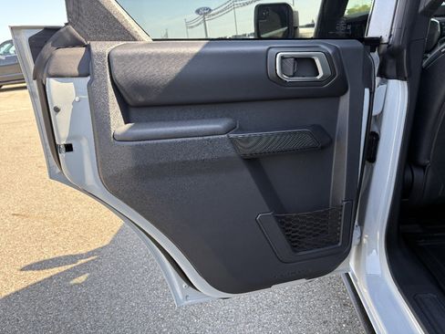 New 2026 Ford Bronco Badlands AWD/4WD image 16