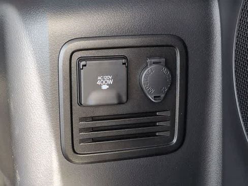 Used 2023 Toyota 4Runner Limited AWD/4WD image 40