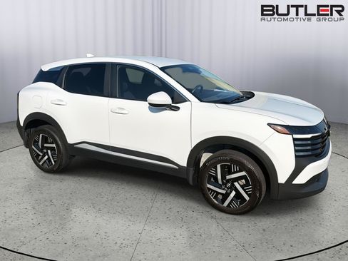 Used 2025 Nissan Kicks SV FWD image 7