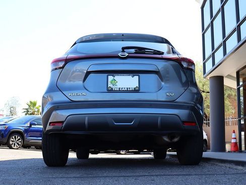 Used 2021 Nissan Kicks SV FWD image 12