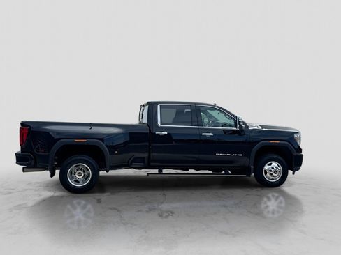 Used 2023 GMC Sierra 3500 Denali w/ Denali Ultimate Package AWD/4WD image 9