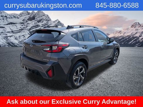 Used 2024 Subaru Crosstrek 2.0i Premium image 3
