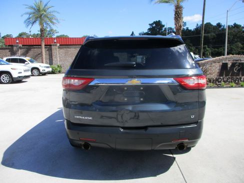 Used 2018 Chevrolet Traverse LT FWD image 26