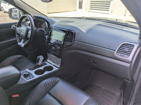 Used 2019 Jeep Grand Cherokee Trackhawk AWD/4WD image 29