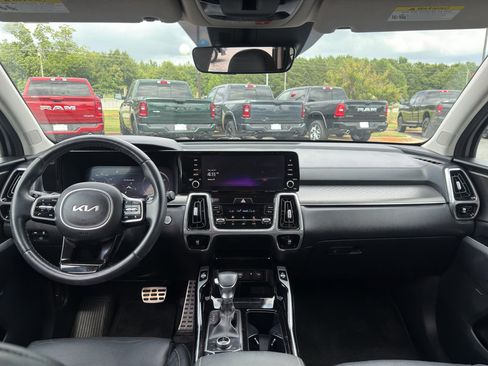 Used 2023 Kia Sorento SX AWD/4WD image 11