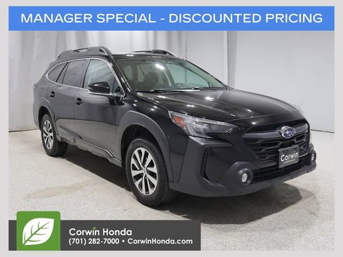 Used 2023 Subaru Outback Premium AWD/4WD image 1
