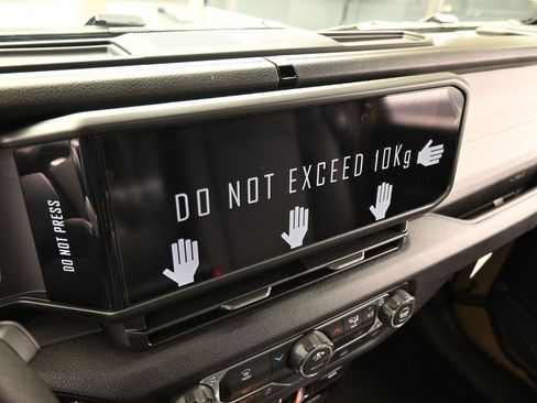 New 2026 Jeep Gladiator Sport image 18