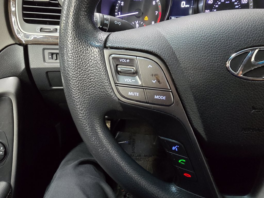 Used 2018 Hyundai Santa Fe Sport FWD image 25