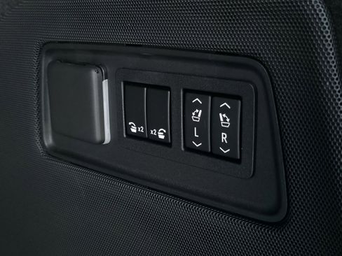 Used 2021 Cadillac Escalade Premium Luxury w/ Driver Assist Tech Package image 9