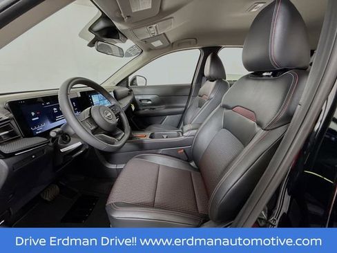 Certified 2025 Nissan Kicks SR image 6