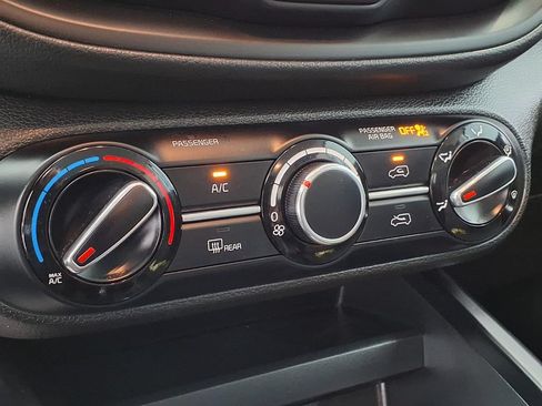 Used 2024 Kia Soul LX w/ Option Group 015 FWD image 9