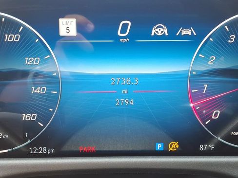 Used 2025 Mercedes-Benz E 350 4MATIC Sedan image 19