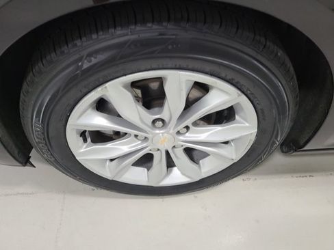 Used 2024 Chevrolet Malibu LT FWD image 37