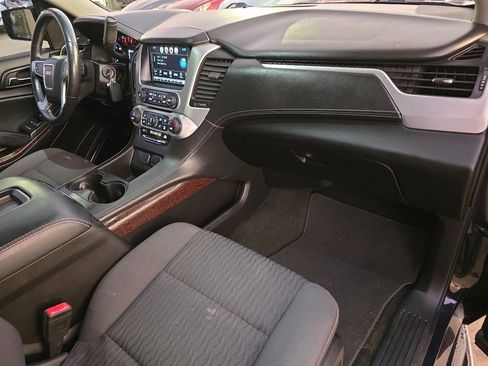 Used 2017 GMC Yukon SLE w/ Convenience Package image 21