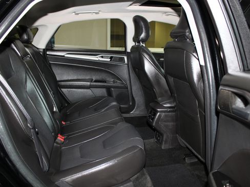 Used 2016 Ford Fusion Titanium FWD image 30