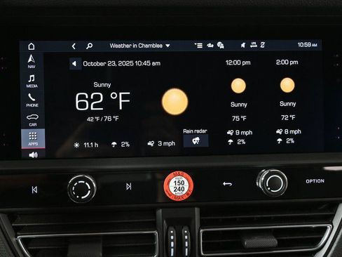 Certified 2026 Porsche Macan Turbo AWD/4WD image 15