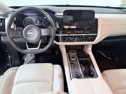 Used 2022 Nissan Pathfinder SL w/ SL Premium Package AWD/4WD image 10