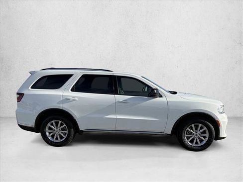 Used 2024 Dodge Durango SXT image 4