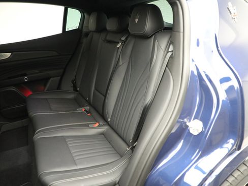 New 2025 Maserati Grecale Trofeo image 23