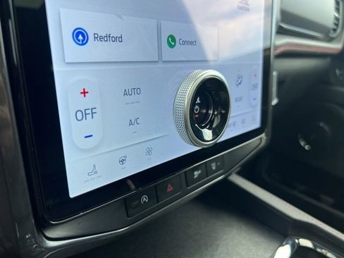 Certified 2024 Ford Expedition Limited AWD/4WD image 17