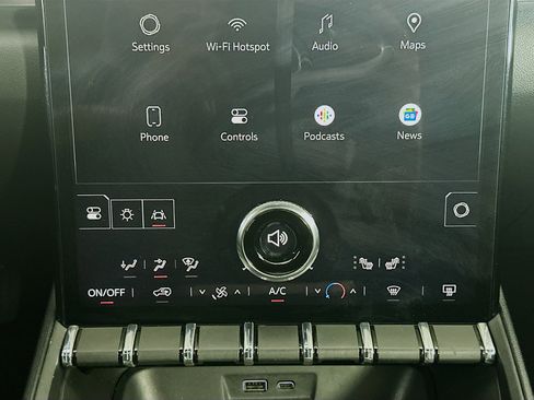 Used 2025 GMC Terrain Elevation image 24