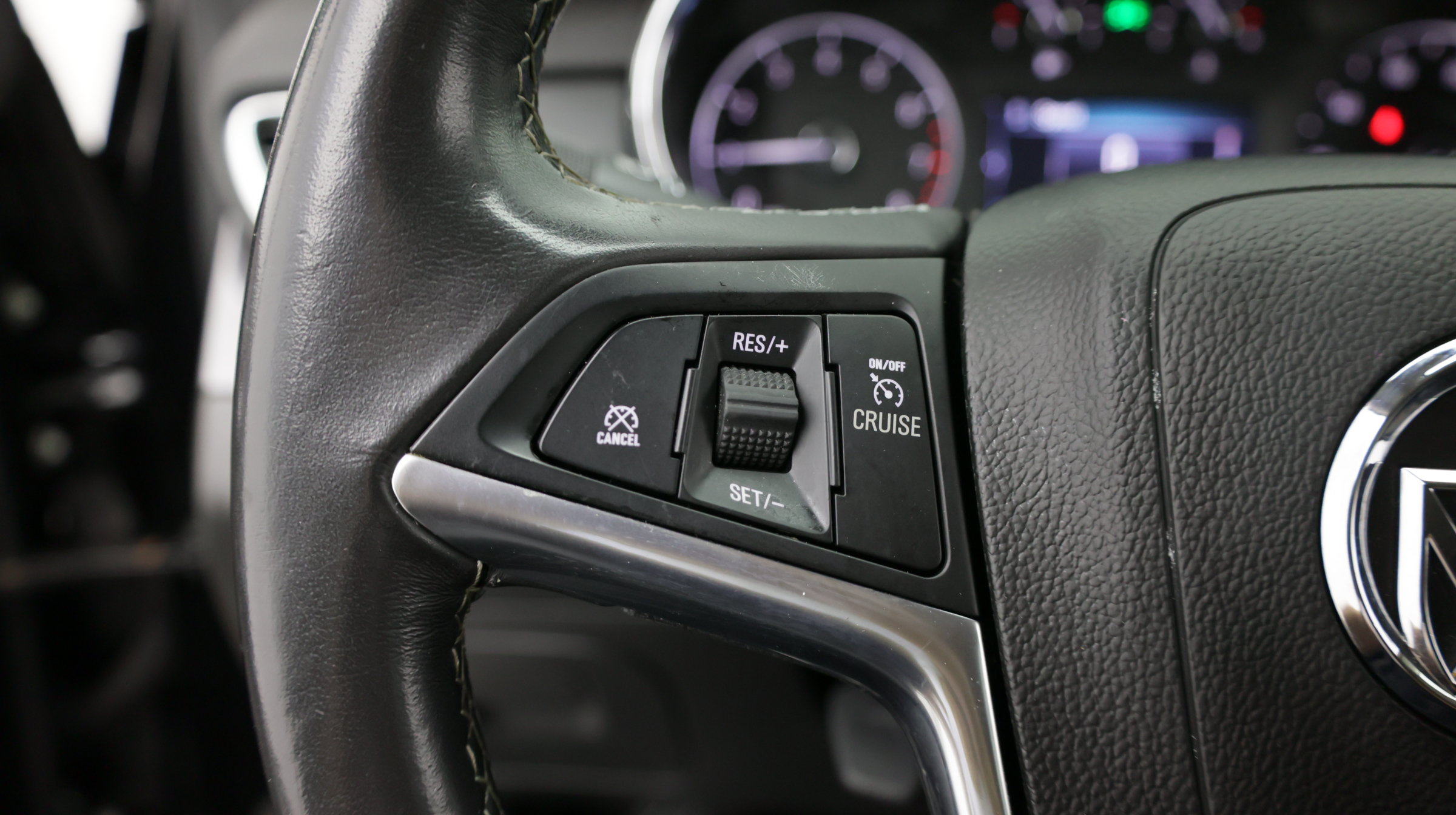 Used 2019 Buick Encore Preferred w/ LPO, Active Package FWD image 19