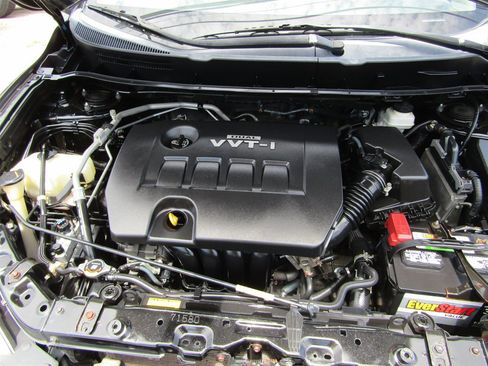 Used 2009 Toyota Matrix FWD image 13