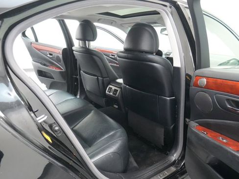 Used 2011 Lexus LS 460 AWD w/ Luxury Value Edition image 28