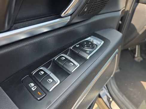 Used 2020 Kia Telluride SX w/ Towing Package FWD image 20