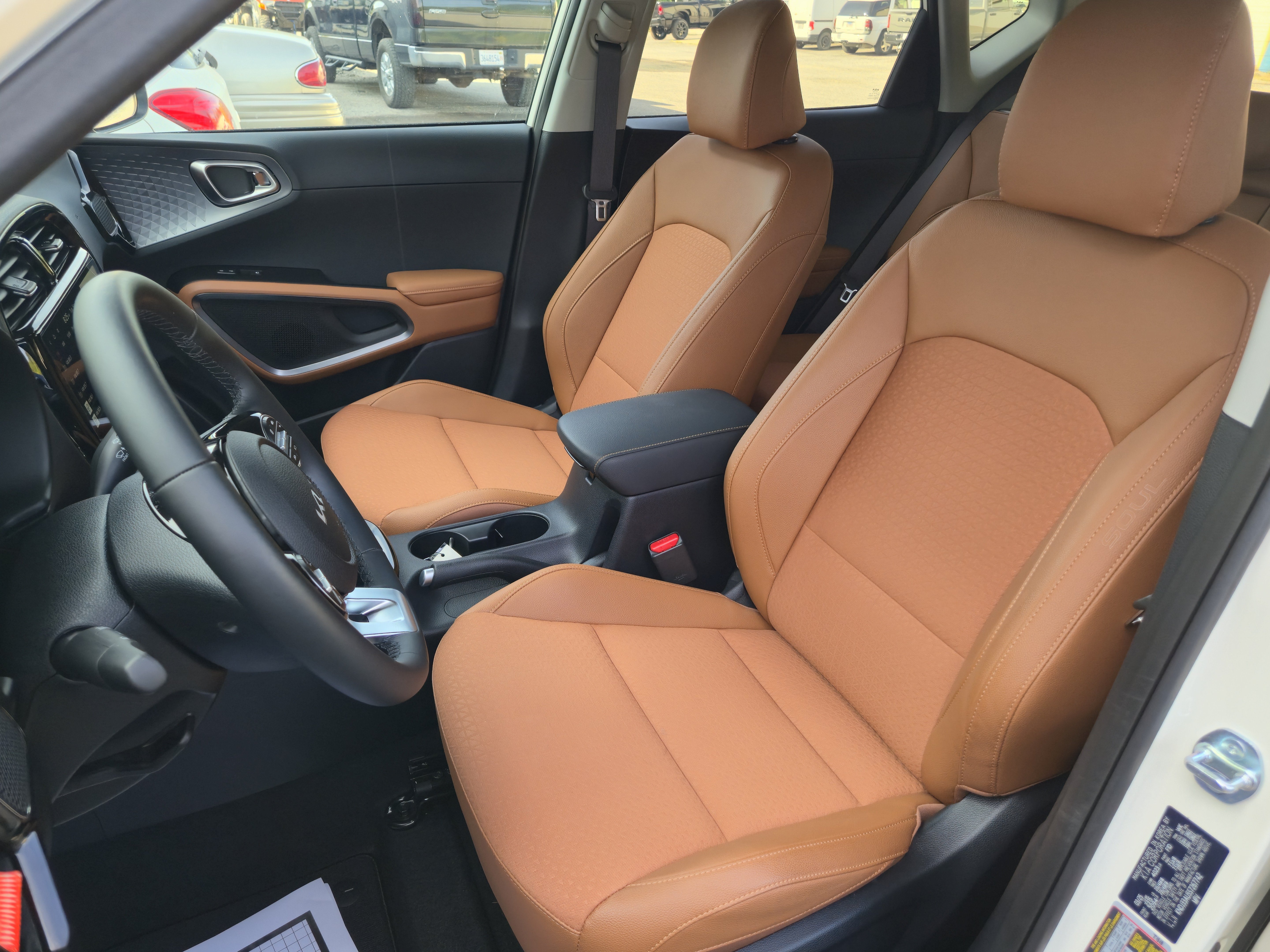 Used 2025 Kia Soul EX FWD image 10
