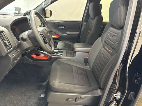 Used 2025 Nissan Frontier PRO-4X w/ Pro Convenience Package image 10
