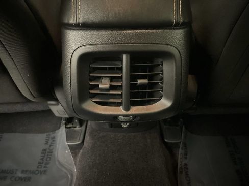 Used 2016 Jeep Cherokee Latitude FWD image 14