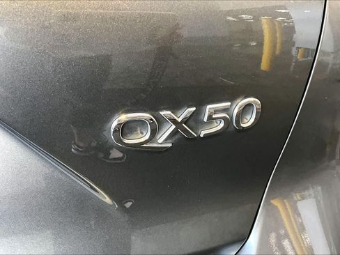 Used 2022 INFINITI QX50 Essential AWD/4WD image 10
