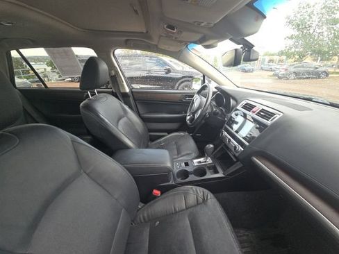 Used 2017 Subaru Outback 2.5i Limited AWD/4WD image 10