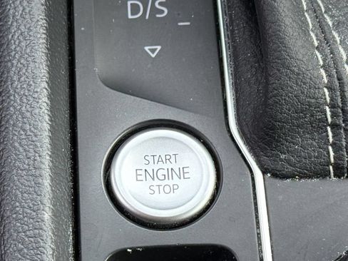 Used 2023 Volkswagen Atlas Cross Sport SEL R-Line AWD/4WD image 34