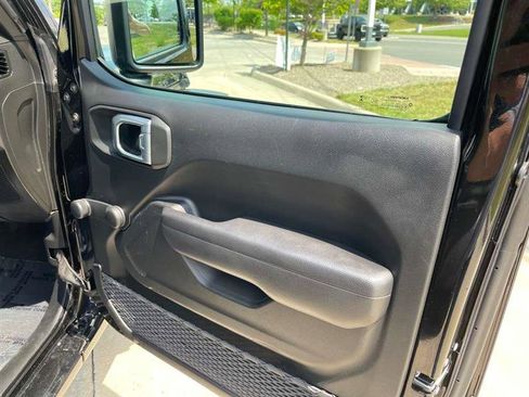 Used 2023 Jeep Wrangler Sport AWD/4WD image 86