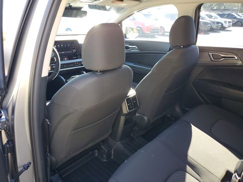 Certified 2024 Kia Sportage LX image 15