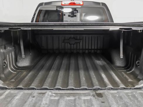 Used 2019 Chevrolet Colorado Z71 w/ Z71 Midnight Edition AWD/4WD image 40