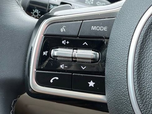 Certified 2025 Kia Sorento EX image 34