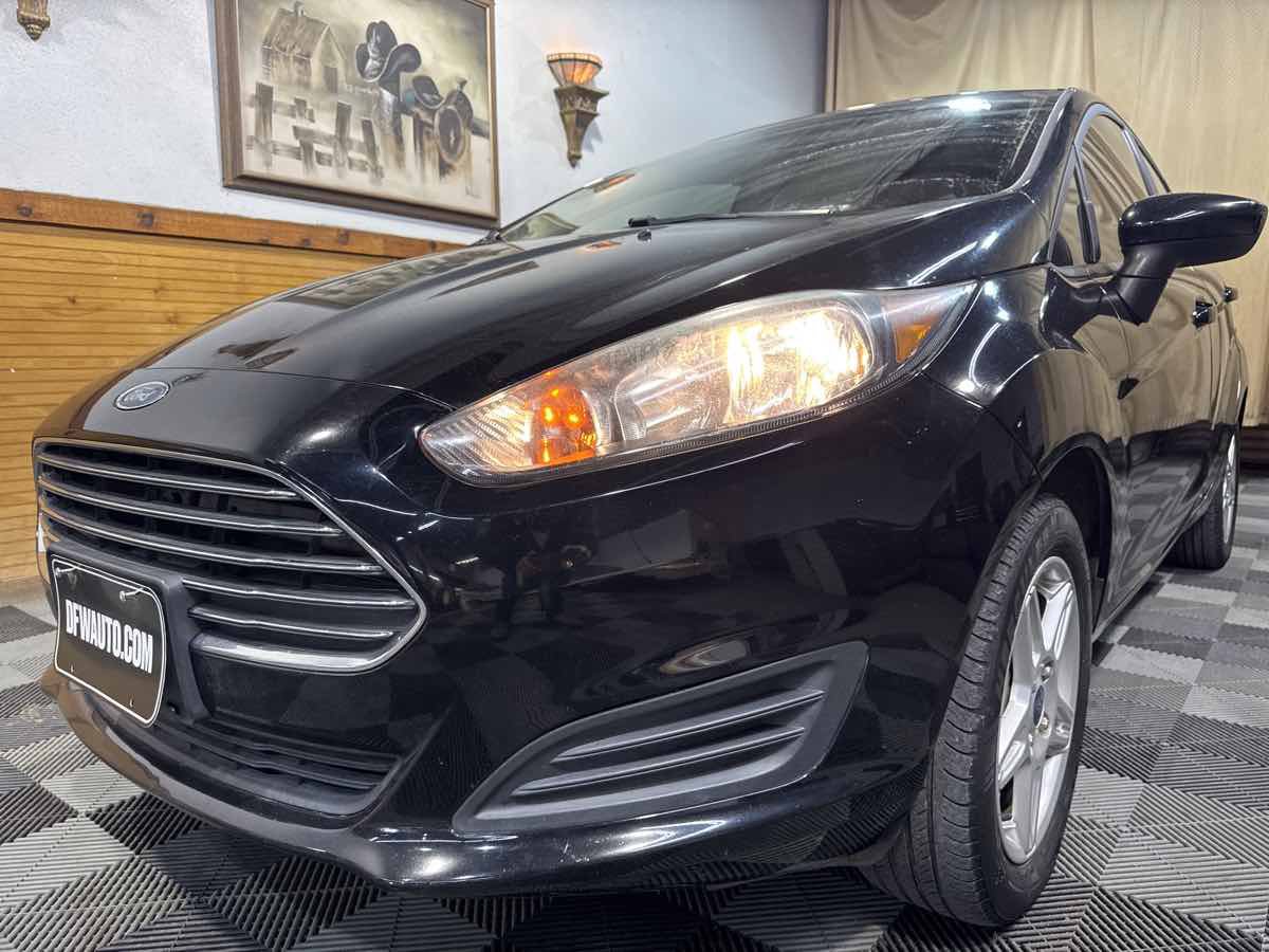 Used 2019 Ford Fiesta SE FWD image 5