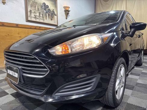 Used 2019 Ford Fiesta SE image 5