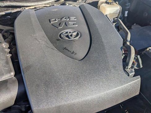 Used 2021 Toyota Tacoma TRD Off-Road image 21