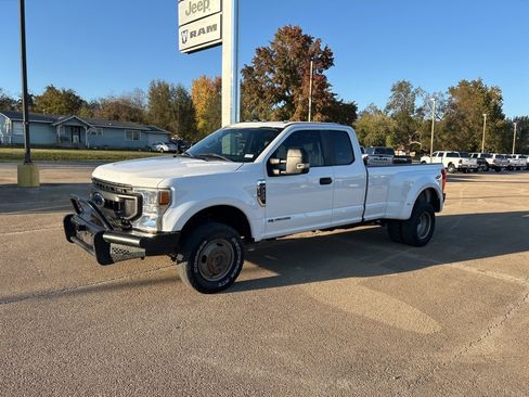 Used 2022 Ford F350 XL w/ Power Equipment Group image 1