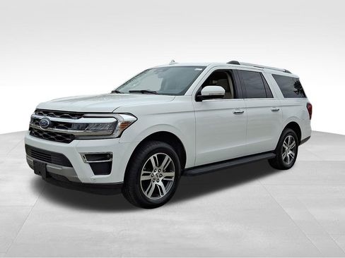 Used 2024 Ford Expedition Max Limited AWD/4WD image 3