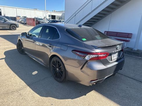 Used 2022 Toyota Camry XSE w/ Cold Weather Package image 7