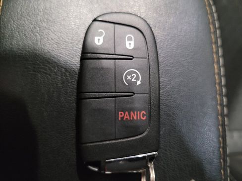 Used 2019 Jeep Compass Latitude w/ Popular Equipment Group AWD/4WD image 32